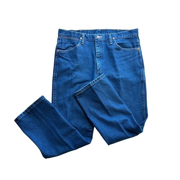 Wrangler Jeans Mens Size 36x28* Cowboy Cut Straight Leg Denim Medium Wash 936PWD - Picture 3 of 8